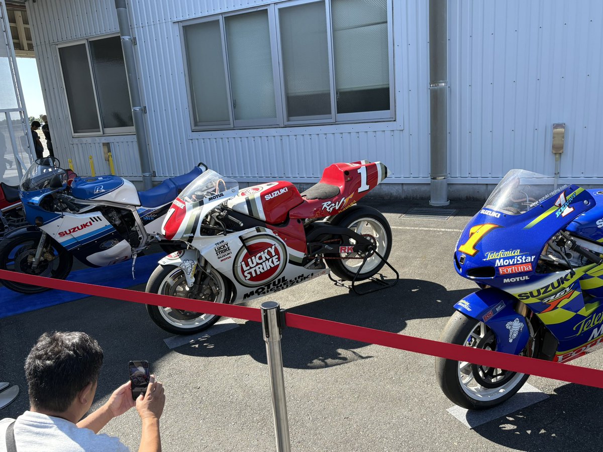 Donsiba14's tweet photo. GSX-S/Rミーティング
展示車両③ https://t.co/pjsHZDcWLB