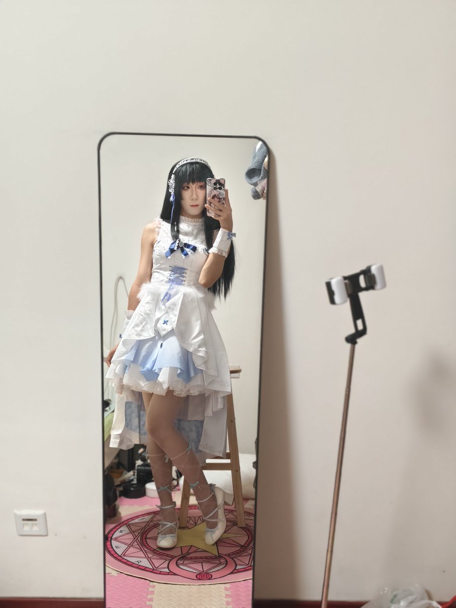 xiaoyezi245 tweet picture