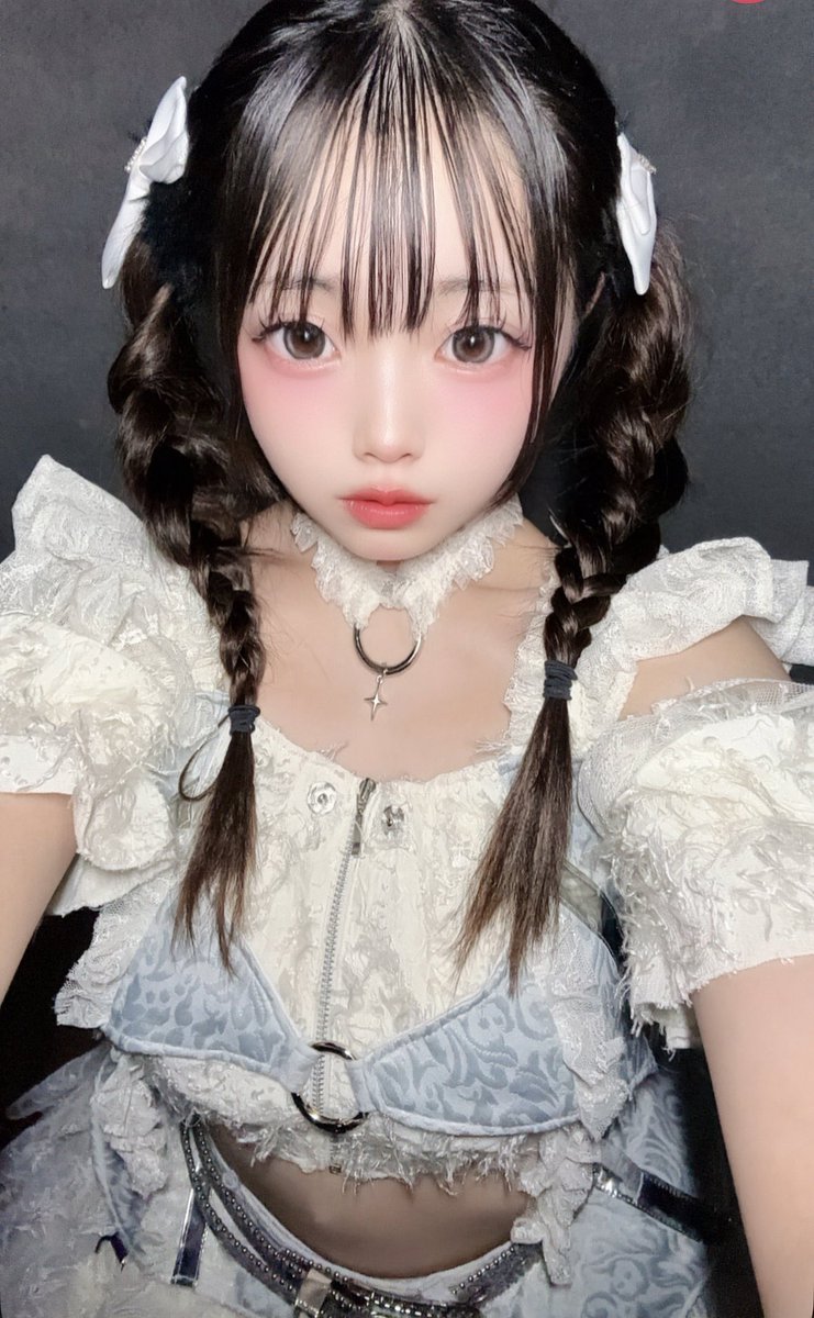 aria_bluebare's tweet photo. おはよーん
何かが足りないわかるひといるかなー？ https://t.co/BiTLc38fF8
