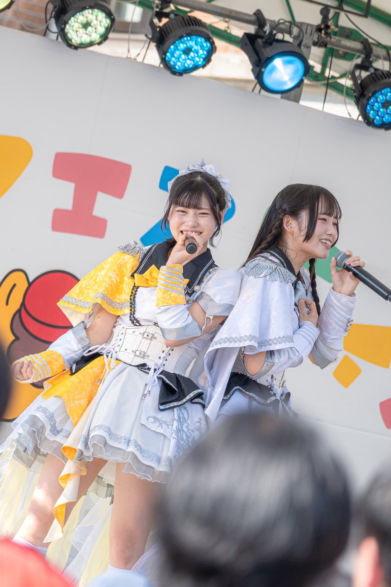 torachan_cam's tweet photo. 2026.10.12
ぐんまちゃんアイドルフェスティバル
群馬県庁 県庁前広場 メインステージ

白川千尋ちゃん（@chi_parepare ）
髙橋來都葉 ちゃん（@kotoha_parepare )

パレパレは背中合わせの振りが多いと実感！良き◎

#パレパレ #白川千尋 #髙橋來都葉 
#ぐんまちゃんアイドルフェスティバル https://t.co/2W0Emtcqat