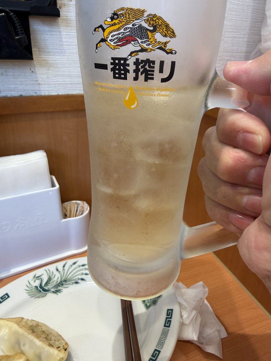 spanky5Time's tweet photo. 今日は親父の命日です！
献杯します！🍻 https://t.co/GB1k8iL3cW
