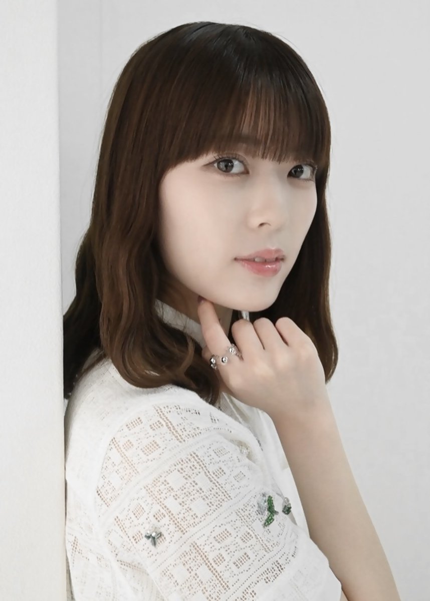 dendou46's tweet photo. #乃木坂46　#岩本蓮加　#れんたん
※画像ソース Walker Plus
※舞台 春よ来いマ���で来い
※5枚すべて小画像の為
　950×1320程度へ拡大
※5枚(4枚＋1枚) https://t.co/sfXSkQl8eV