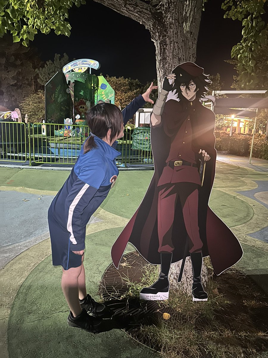 shigumaroo's tweet photo. 初めての推しパネルに動揺を隠せない🦦 https://t.co/g20nnaNbBR