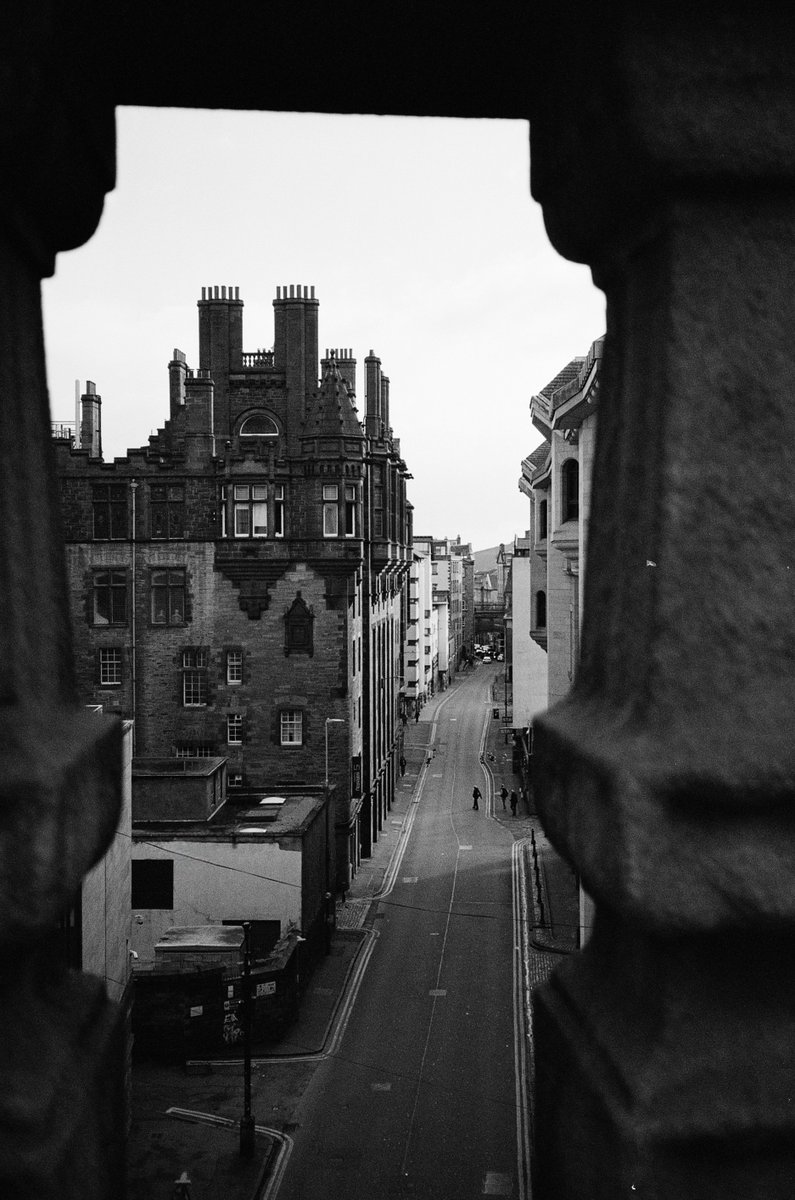 blizzrock1's tweet photo. I’m not a big fan of b/w film, but these came out nice. 

Edinburgh, 2026. 

Shot on my Yashica T5 https://t.co/luuccdxzML