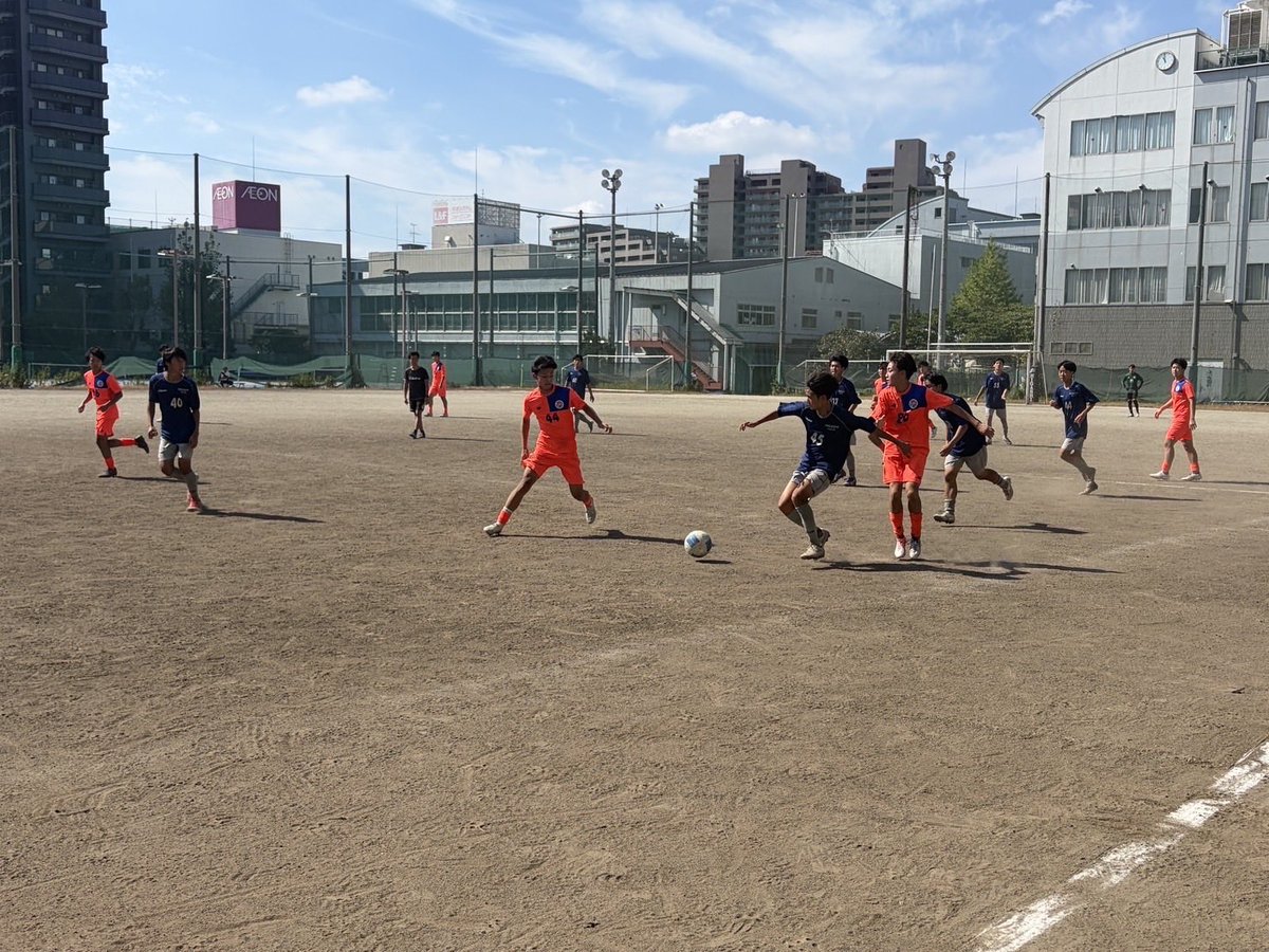 HIGASHI_SOCCER1's tweet photo. 東京リーグ@東グラウンド

東1年vs東実1年

30×2

0-5⚫️

前半10分失点

前半28分失点

後半3分失点

後半15分失点

後半25分　オウンゴール https://t.co/mtRjqta5tc