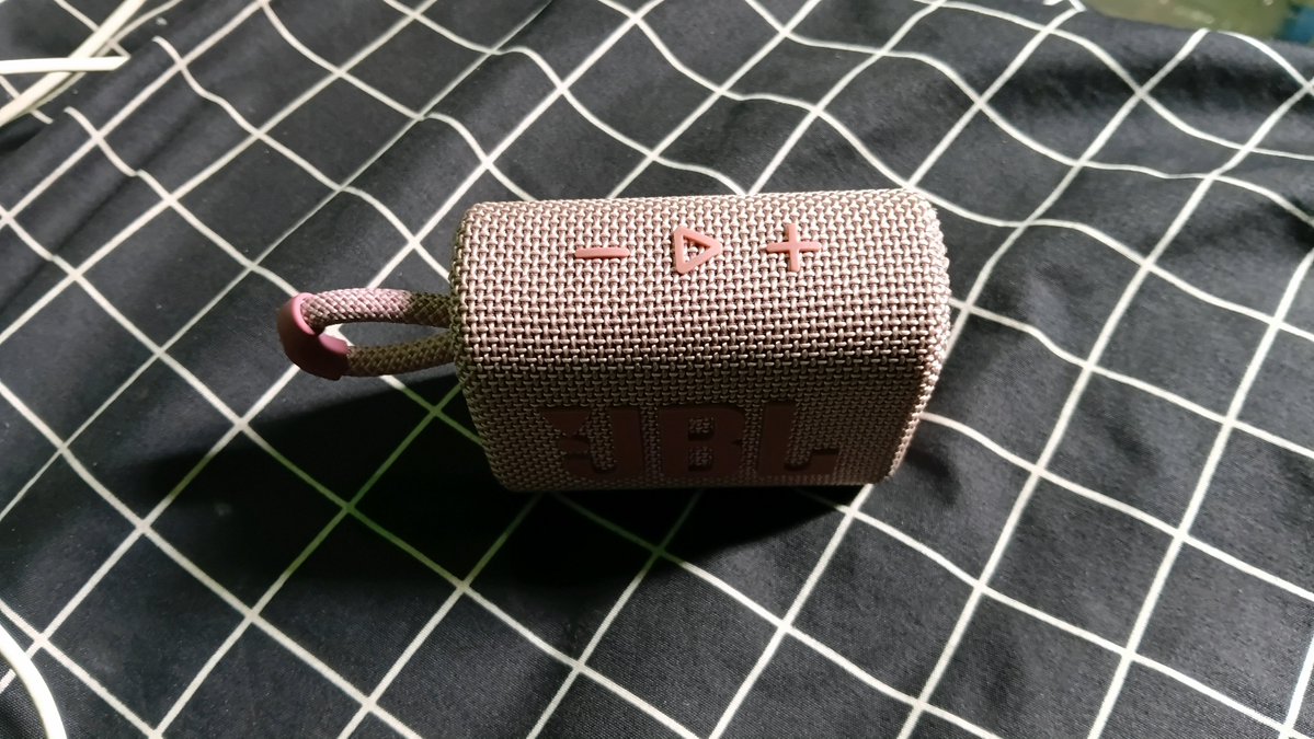Nmlhnav's tweet photo. @draftanakunpad5 jbl go 3, beli 799 jual 450 nego aja kak, dari awal beli jarang bgt di pake https://t.co/lPd57Q57Bt