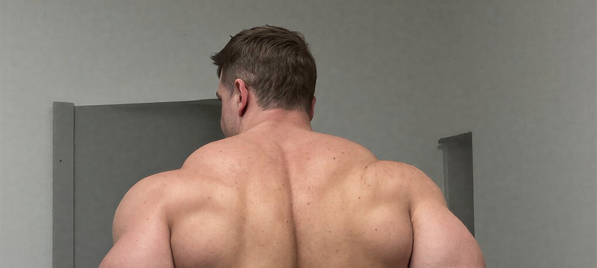 HimFlexer's tweet photo. Back built like that.

click link for vid
https://t.co/3i1hCHSa0s

Patreon: https://t.co/uy8Ggbqqyy

#Muscle #BigGuy #Back https://t.co/PCiFrR2cjP