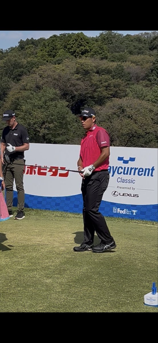 c_koji's tweet photo. 久しぶりぶりに松山英樹選手のプレーを生で、それも至近距離から観ることができました！余韻に浸っています♪英樹さんありがとう！ベイカレントクラシックトーナメントありがとう。来年もよろしくお願いします🙇
#hidekimatsuyama #baycurrentclassic https://t.co/YyrhAZuE0E