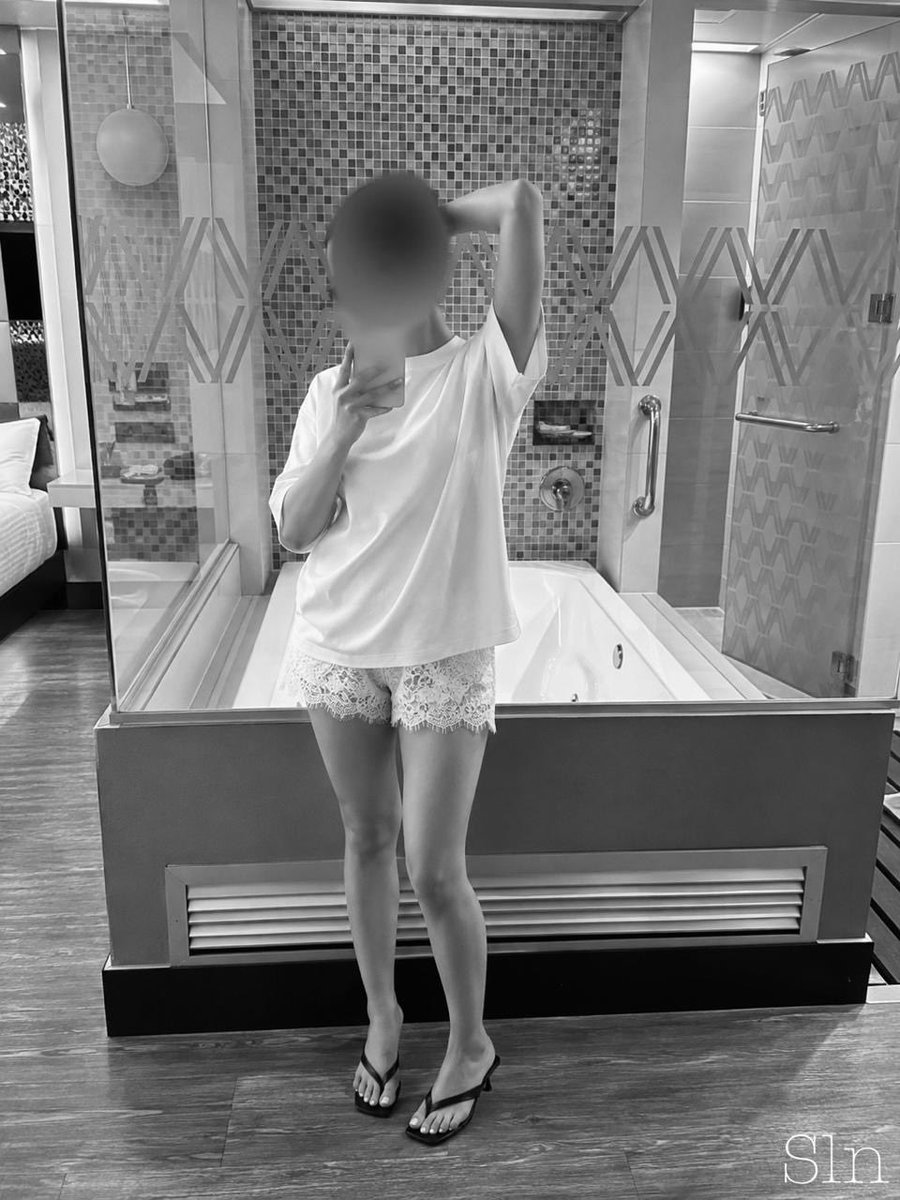 S243366's tweet photo. Holaaa ,me suspendieron mi otra cuenta pero puedes seguirme en esta nueva 👀. https://t.co/3gOQFzqYCC