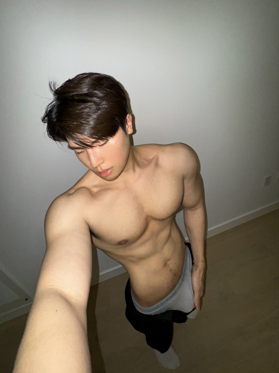 gordonlu_'s tweet photo. Thinking 💭 https://t.co/gqcrEF9QJh