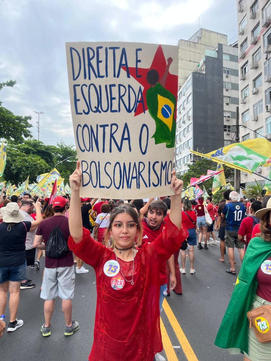 MidiaNINJA's tweet photo. Todos juntos!🇧🇷✊

📸 Marianna Cartaxo https://t.co/1YIm9sZHLh