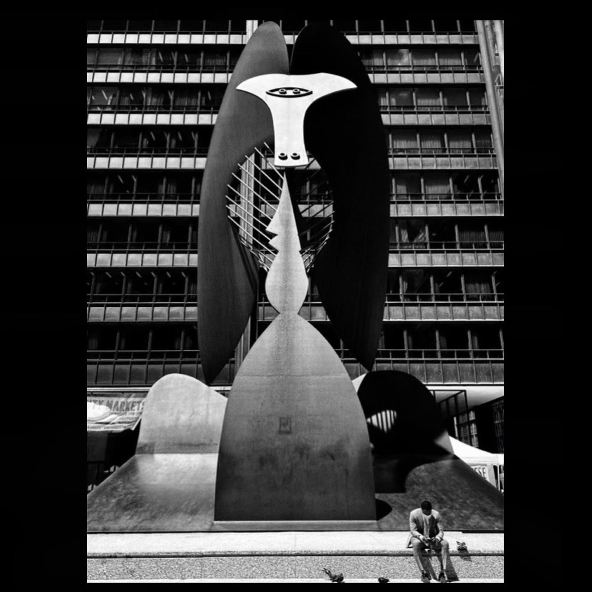 ChaparritaL92's tweet photo. Chicago’s art is everywhere, turning every corner into a canvas. https://t.co/7l1rTJyyDU