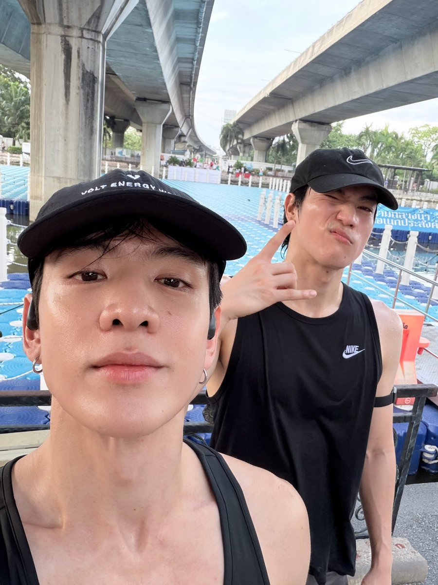 film_tnp20's tweet photo. สวัสดีวันจันทร์ครับสมาชิก😂🙏🏻 @innjakkrasin https://t.co/KyXUa9PKAj