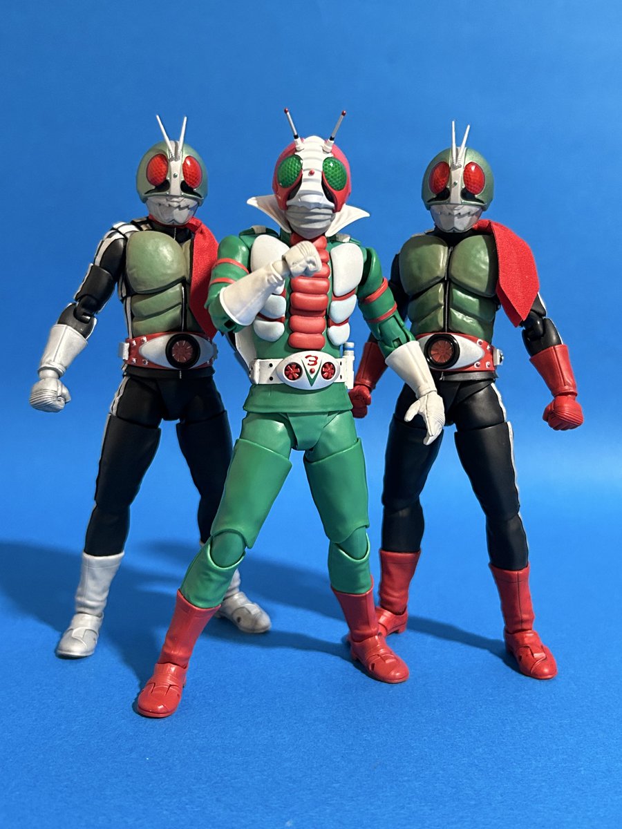 7080sHOBBY's tweet photo. 元祖トリプルライダー。

Ｖ３の１・２話は
実質前作仮面ライダーの続き。
シリーズの広がりを感じる
見事なブリッジでした⭐️

#仮面ライダー新１号
#仮面ライダー新２号
#仮面ライダーＶ３
#真骨彫 https://t.co/ZOuwPZmx1M