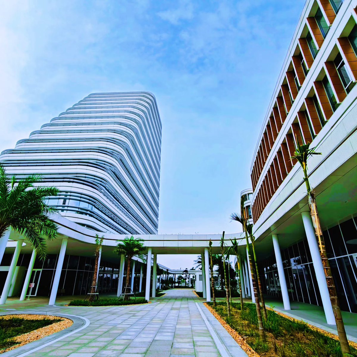 marieintel's tweet photo. Một góc Trung tâm Hành chính Hải Phòng. https://t.co/s4Rb4I5go0