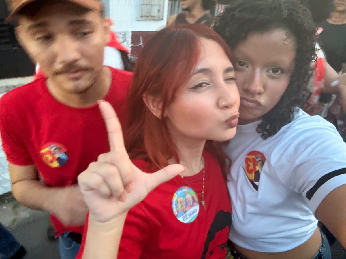 berachtvic's tweet photo. meu sangue latino, minha alma cativa https://t.co/U1zbRAE1CW