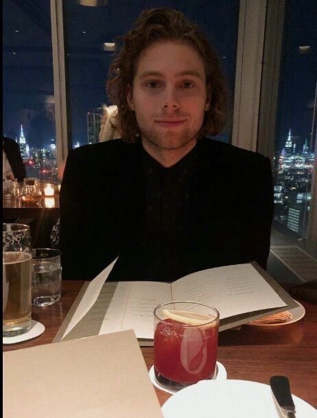 dailylinnertble's tweet photo. @everythinggluke https://t.co/BPOtCkm7cA