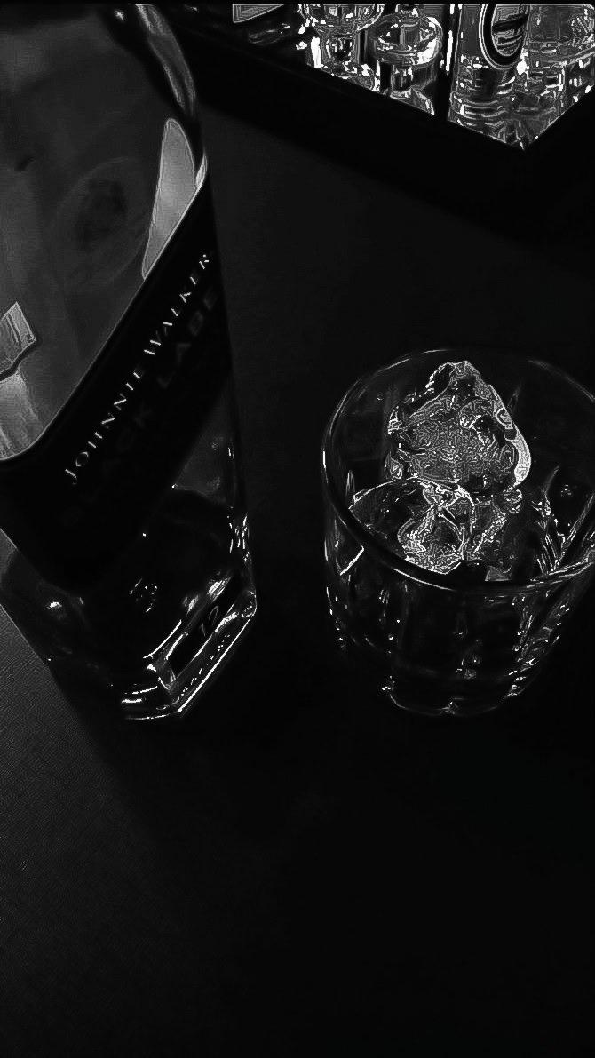westoshexz's tweet photo. ㅤㅤㅤㅤㅤㅤㅤ
ㅤㅤㅤㅤㅤㅤㅤ
ㅤㅤㅤㅤㅤㅤㅤㅤㅤㅤㅤ— Depois de um domingo estressante, nada melhor do que tomar um banho e relaxar com um bom uísque gelado. https://t.co/PiD3LkRtXL