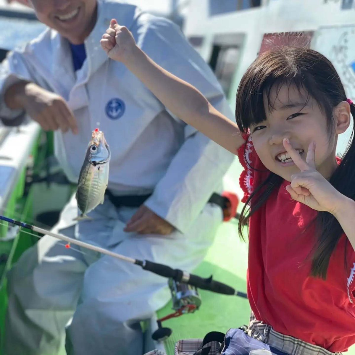 surakuck's tweet photo. 釣って食す会
同級生のkidsちゃん達と、楽しい釣って食す会へ。
真剣な表情も笑顔も素敵です。お姉ちゃんも、たくさん釣ってくれました。お見事!
#soba
#そば
#蕎麦
#蕎麦好きな人と繋がりたい
#素楽
https://t.co/M3WYSU5XzJ https://t.co/OnNFbhHlBF