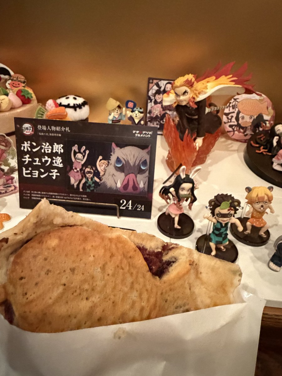 kryo4_k's tweet photo. グルメハント🍽️
無添加たいやき屋きいちさんの
「鳴門金時たい焼き」と「藍たい焼き」とマシンガントークのセットです☺️
店内のフォトスポットにはぬい用の被り物まで準備されています
焼きたてのたい焼きは外カリカリ、あっさりとしたあんこで何個でも食べられそう✨
美味しかった🫶 https://t.co/N5FHuKWzvc