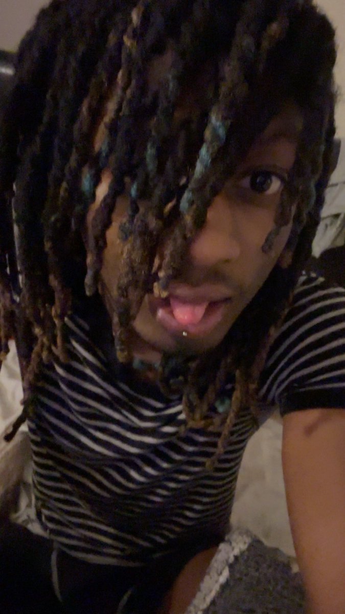 nyeaheahh's tweet photo. yeah nigga I’m in my underwear https://t.co/gwvvpqICht
