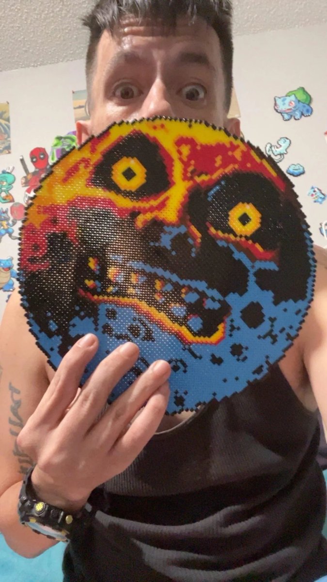 blackspace880's tweet photo. 拼豆已经火遍全球了吗？

以前都没发现这个东西，今年发现家附近就开了好几家拼豆店，小朋友去了一次就念叨着啥时候再去。

搜了一下这个拼豆，不光是在国内火爆，国外也有很多为之痴迷的啊。

不知道你们喜不喜欢玩拼豆。
#拼豆 #蓝V互换 https://t.co/YXPKNZVrgw