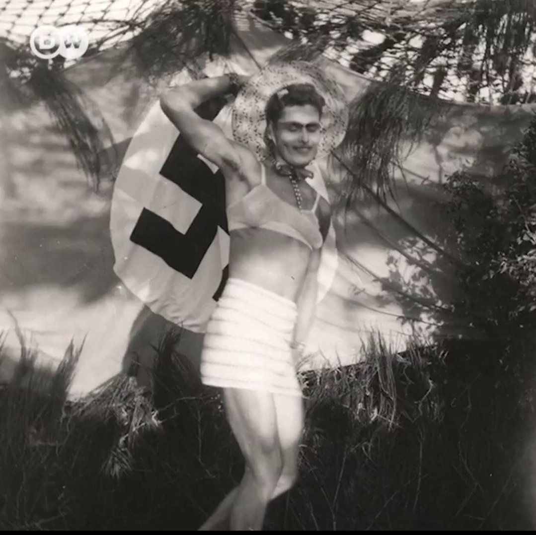 nic0polito's tweet photo. 1. Degeneracy was always common among right wing 'nationalists'. 
2. Leftoids are actually right wing, objectively speaking, so this is why the tendency is convergent among both groups. https://t.co/GXe2gASgDb