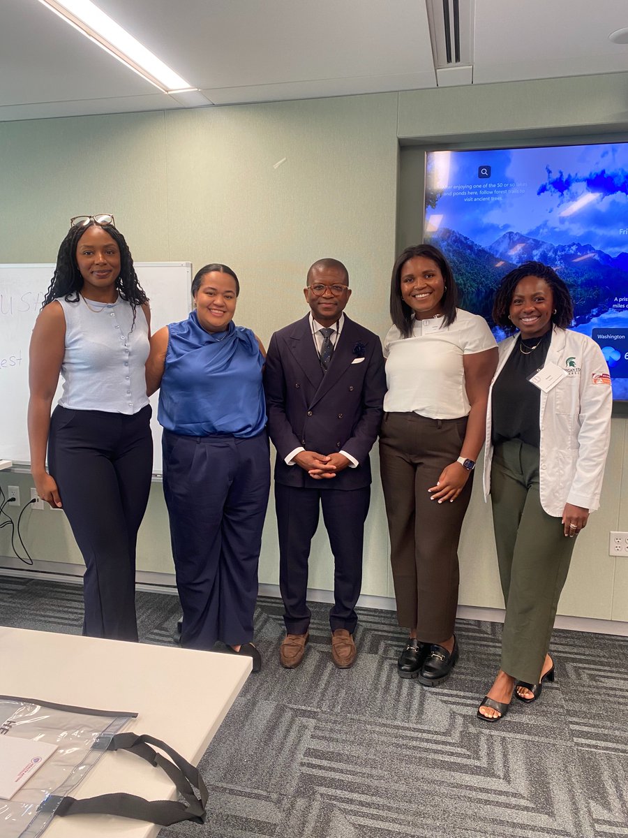 SNMA's tweet photo. Advocacy in Action on Capitol Hill! 🏛️🩺

On September 25, 2026, SNMA members gathered in Washington, D.C., for the National Advocacy Forum (NAF), engaging in meaningful conversations about health policy, advocacy, and the future of medicine! https://t.co/f7aj5hxUnw