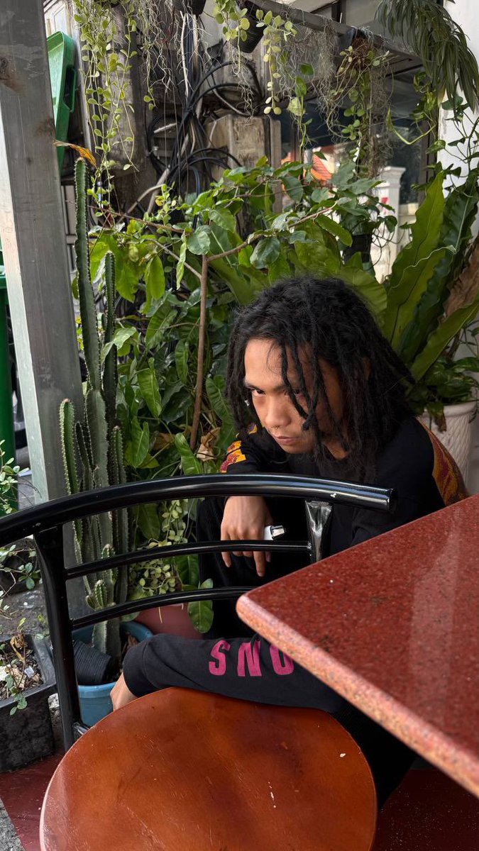 loveandriot_'s tweet photo. kamu calling calling, aku lagi giting https://t.co/E3HEL7fmW5
