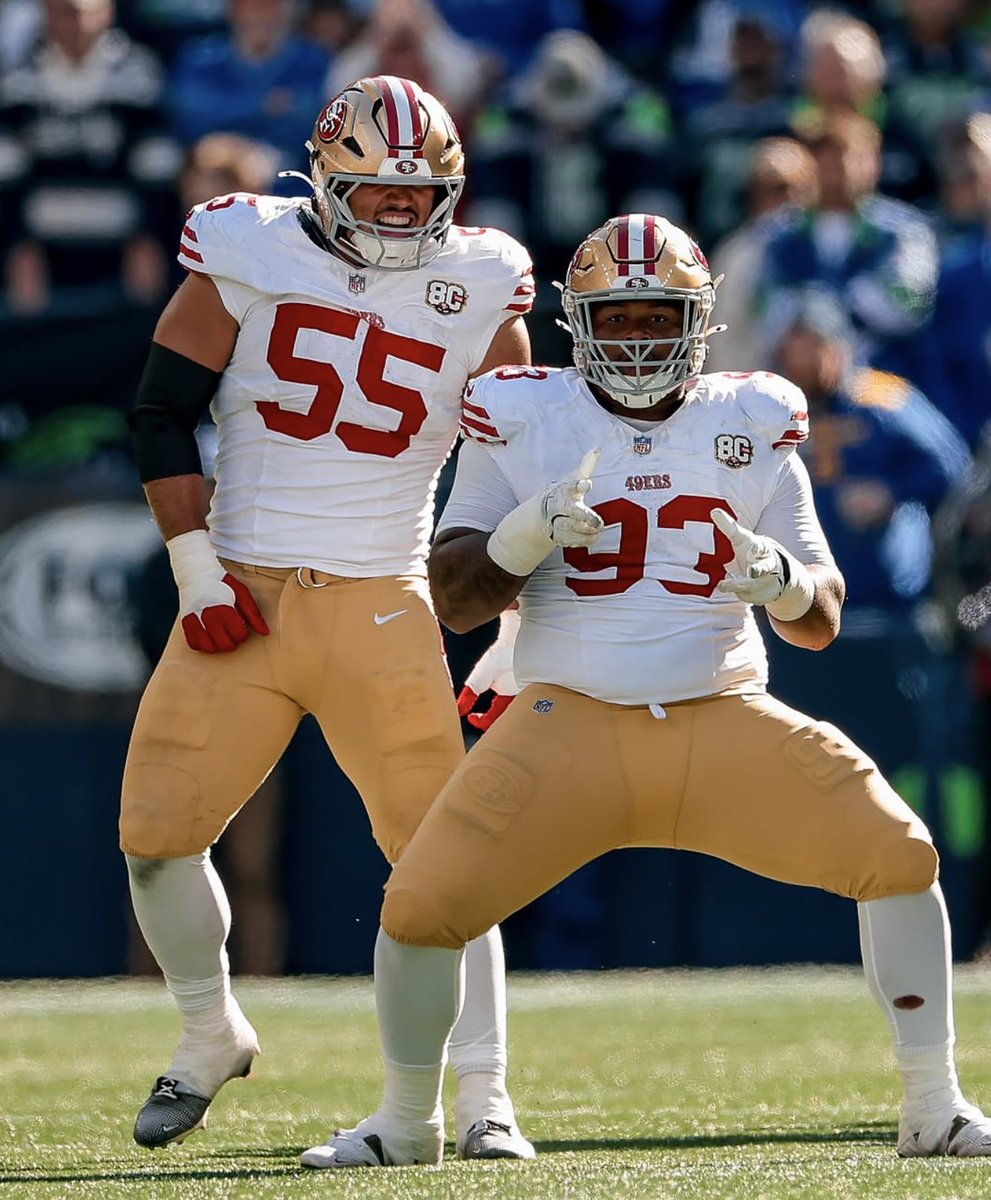 Coach_Yac's tweet photo. Gracen Halton and Sebastian Valdez against the Seahawks

Halton:
3 tackles
2 tackles for loss
1 sack
1 fumble recovery
1 touchdown

Valdez:
3 tackles
1 tackle for loss
1 sack

The 49ers Dline has gotten a major boost from these two https://t.co/PoqQnLchTg