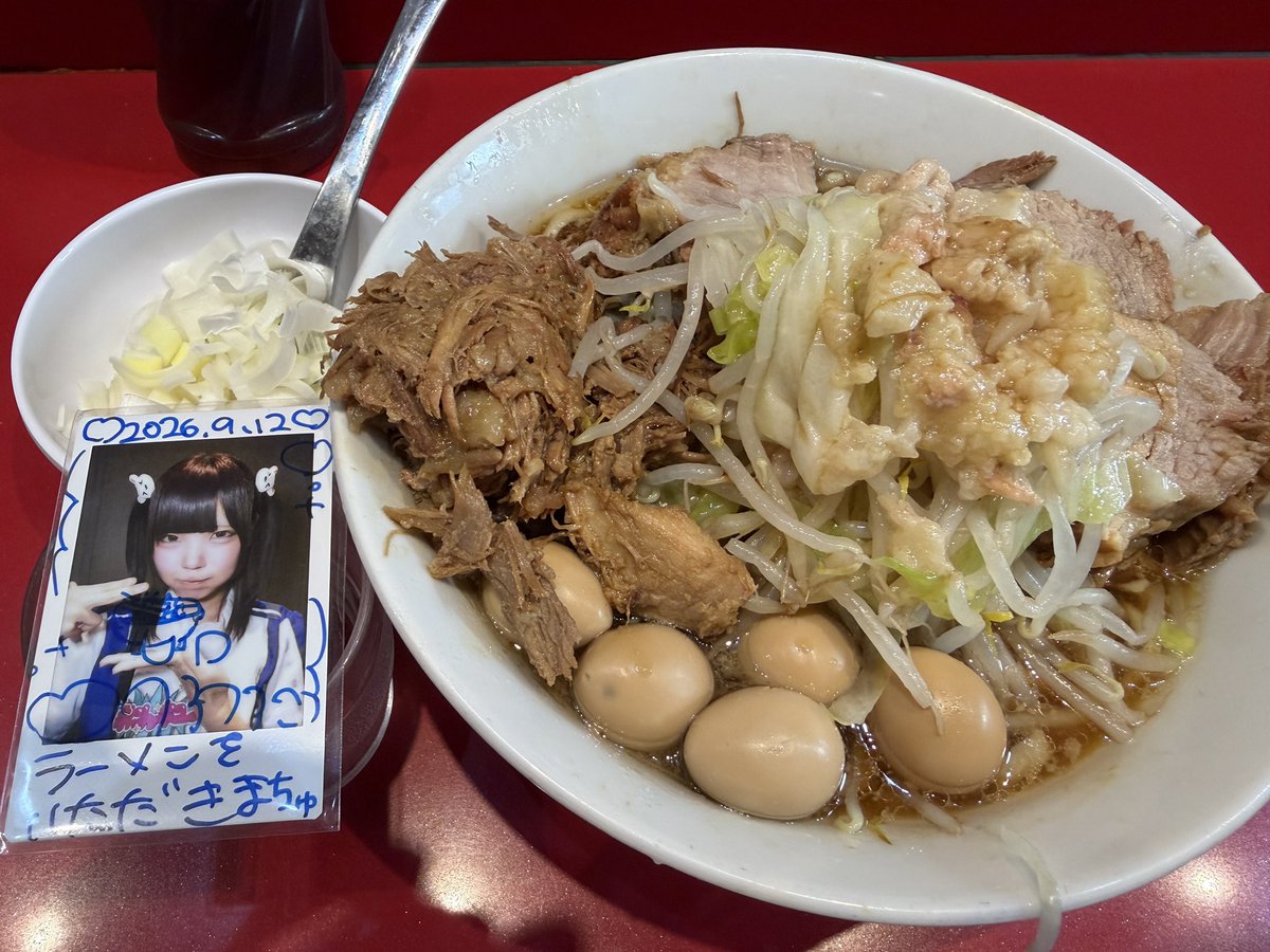 d4c7373's tweet photo. 半分、崩、鶉、ｱﾌﾞﾗ

豚マシじゃないのに豚マシの量が入っていたり
崩なのにあまり崩れていなかったり
私も変な人だけど隣の人も変な人だったり
色々おかしくて不思議の国のアリスでした

ごちそうさまでした https://t.co/RkQunPunmX