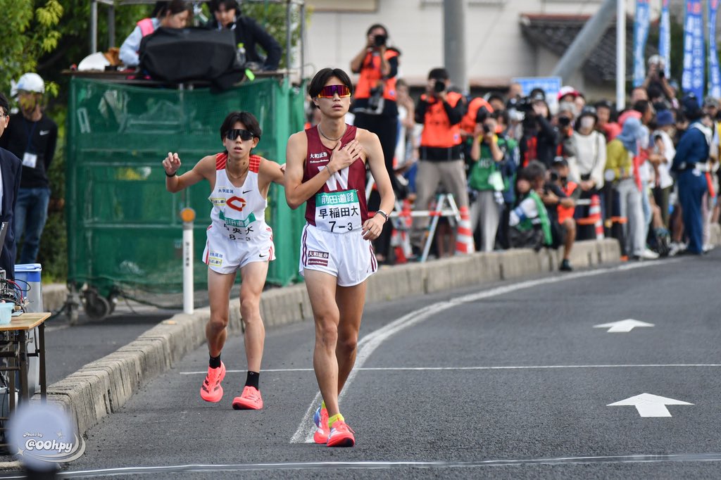 00hpy's tweet photo. #出雲駅伝　第二中継所

3区 鈴木琉胤 選手（早稲田大） https://t.co/vNPkMK5X79