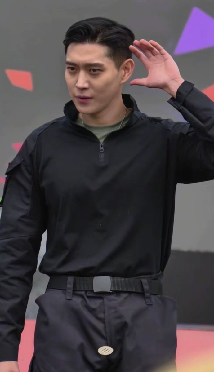 JJaeyumixx's tweet photo. #KimYoungDae Ground Forces Festival Oct 2026 Day 5 HD Photos

His hairstyle is on fire 🔥

c: douyin https://t.co/9ivmpXL55O