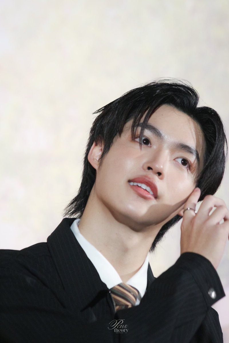 penstheory's tweet photo. คุณหนูมิคเมหลุดออกมาจากนิยายเรื่องไหนคะเนี่ย อ่อเรื่องจริง 🥺🫶🏻

RUTHJI THE FIRST RESTART
#GoodBoySeriesEP1
#mickmetas @mickmetas https://t.co/8EGi9fkl23