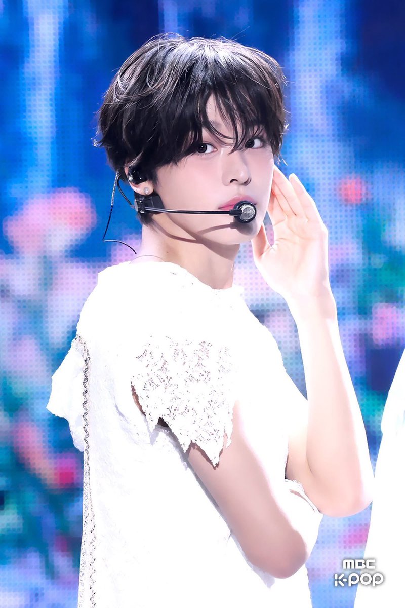 aaixtl's tweet photo. 이번 컴백은 또 얼마나 예쁠까.. https://t.co/QlsCMWjksm