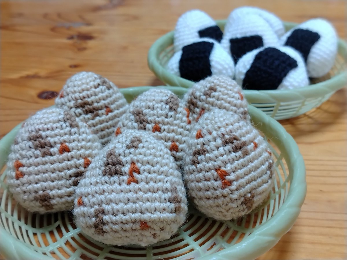 mamezouya's tweet photo. おにぎりとかしわおにぎり完成♪ #FukuokaHarvest #オビツ11 https://t.co/dYEJCvEgK8