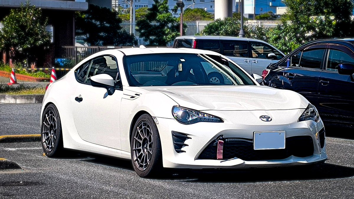 _xxA5hxx_'s tweet photo. 普通のクルマすぎてたまげる

復活しました
安全運転を心掛けようと思います………… https://t.co/NlbRDXhcsz