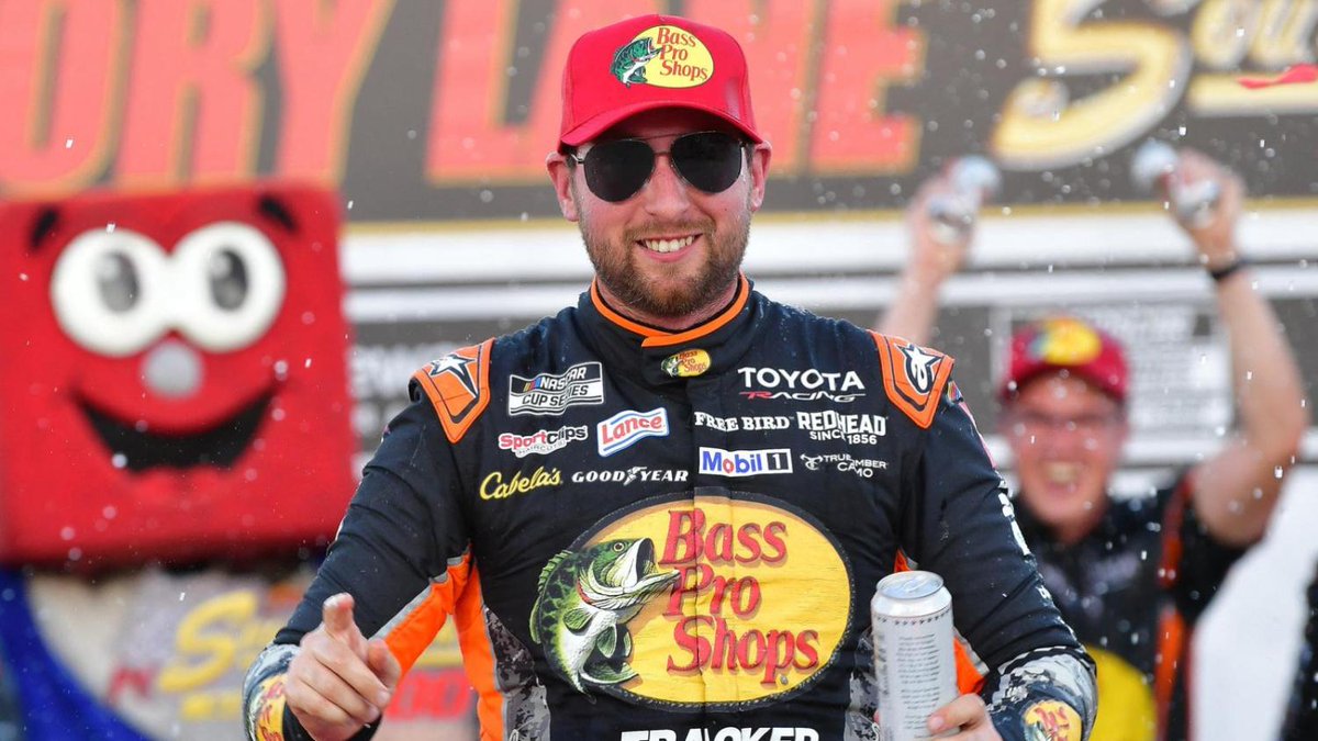 yardbarker's tweet photo. NASCAR Bank of America 400 takeaways: Chase Briscoe takes Charlotte in thrilling photo finish over Christopher Bell https://t.co/1jQoHW83Fo https://t.co/HJhbUpxQEa