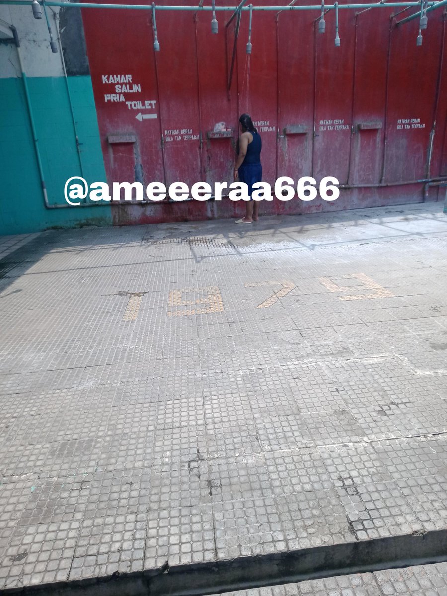 ameeeraa666's tweet photo. poto tahun 2022 waktu berenang di tempat renang umum karawang.
susu blm ada tato, belum hamil.
tiket masuknya murah meriah.
coba eksib dikit terus ganti baju di kamar mandi cowok
Ada 10 foto tanpa sensor di tevi
https://t.co/dBSbNIlYOF
Join channelku hari ini cuman 100k.
Permanen https://t.co/jHnFJYrFJF