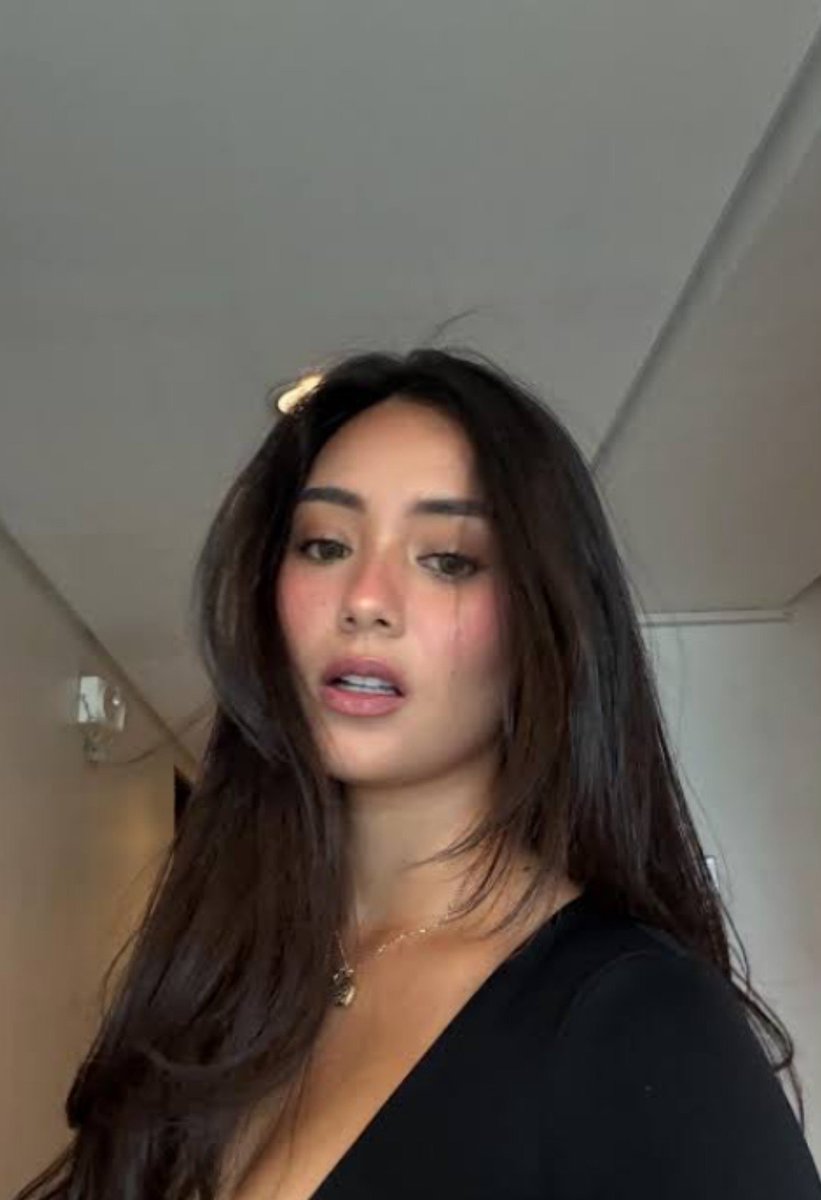 JuliesArchives tweet picture
