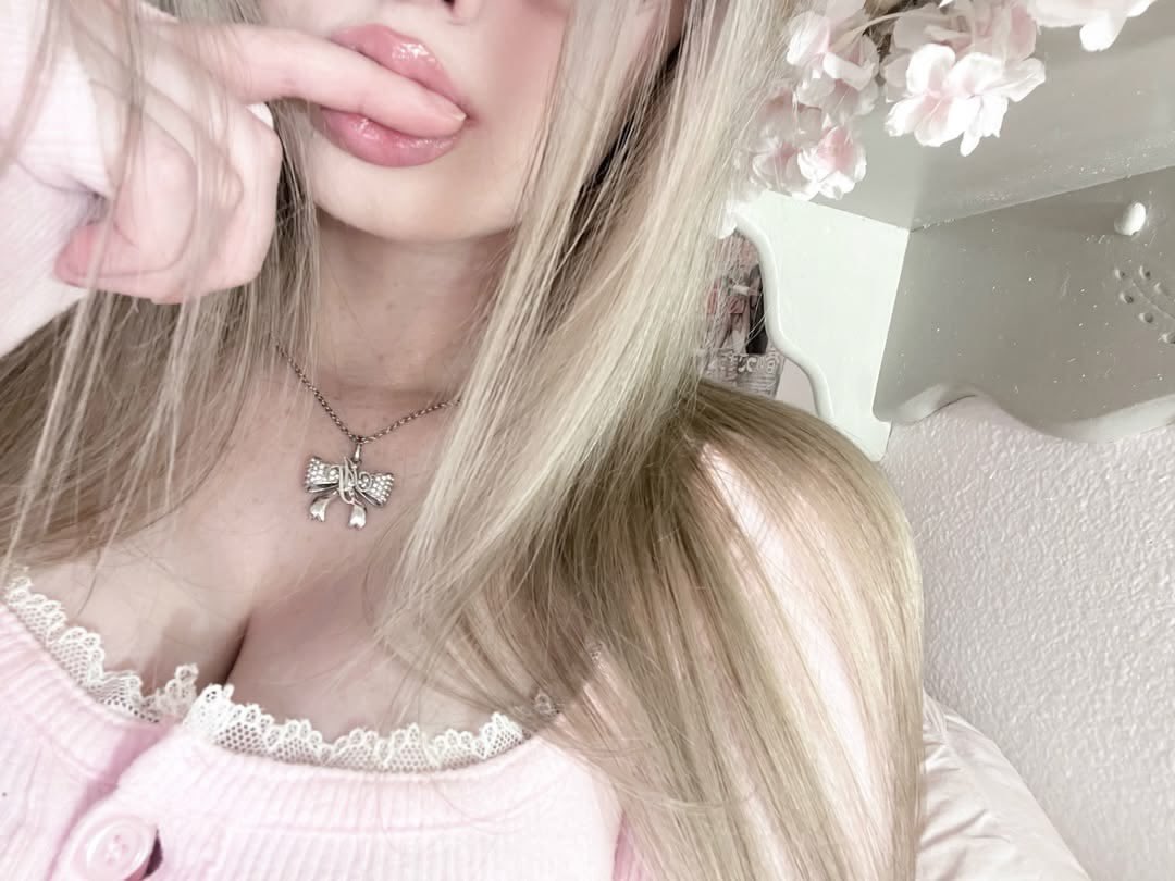 poorangel22's tweet photo. ₊‧꒰ა💗໒꒱‧₊
#nsfw #moots https://t.co/Yj1wjDFkOT