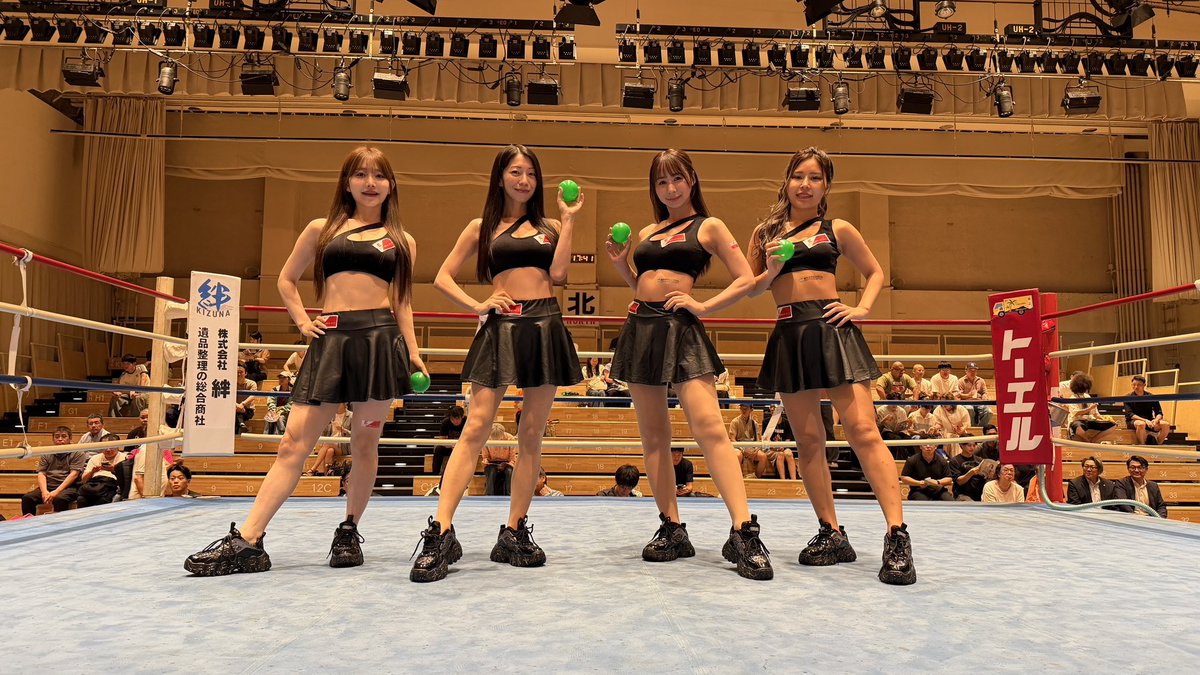 easy_roundgirl's tweet photo. イーチケラウンドガールVol.20
10/12(月)11時

1位 Azully 225,500p
2位 ゆうな125,000p
3位 岩崎真奈 103,300p
4位 mai 50,000p
4位 吉田麻衣子 46,500p
5位 翼 35,500p
0p→あみ

🗳️投票期間
⏰明日10/13(火)22時迄❣️
🛒https://t.co/WXl4vmZX3V

#イーチケRG
#岩崎真奈 #ゆみぽん #翼 #あみ #mai https://t.co/1RhM6DENcS