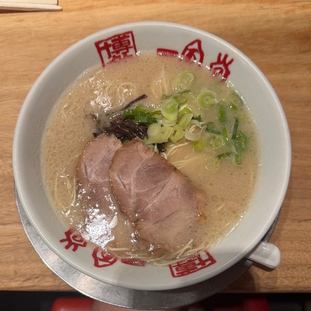 bokueto's tweet photo. 本店白丸 at 一風堂 大名本店

#一風堂
#力の源 #毎日がラーメン https://t.co/m04MdyMW1Q https://t.co/CTL22nMnmn