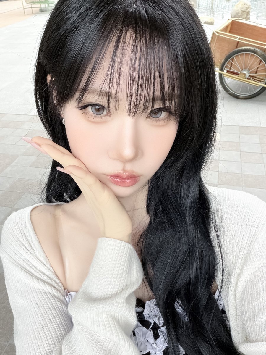 triplescosmos's tweet photo. 우리 나키의 생일!🐈‍⬛🖤 사랑스러운 나경이의 생일을 진심으로 축하합니다!🥳🎉 항상 행복한 일들만 가득하길~🫧🤍

Today is our Naky's birthday!🐈‍⬛🖤 Wishing our lovely NaKyoung a very happy birthday!🥳🎉 May NaKyoung's days always be filled with happiness~🫧🤍

我们Nakyoung的生日！🐈‍⬛🖤  真心祝可爱的Nakyoung生日快乐！🥳🎉
愿你永远只有幸福的事相伴~🫧🤍

私たちのナキのお誕生日！🐈‍⬛🖤 愛らしいナギョンのお誕生日を心からお祝いします！🥳🎉 これからも幸せなことがたくさんありますように～🫧🤍

#tripleS #트리플에스
#NaKyoung #나경