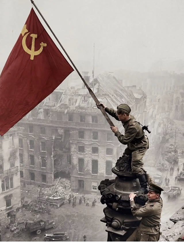 carrilloamalia1's tweet photo. París, 2026/ Berlín, 1945
✊🏽 https://t.co/Sdlt3vuZiv