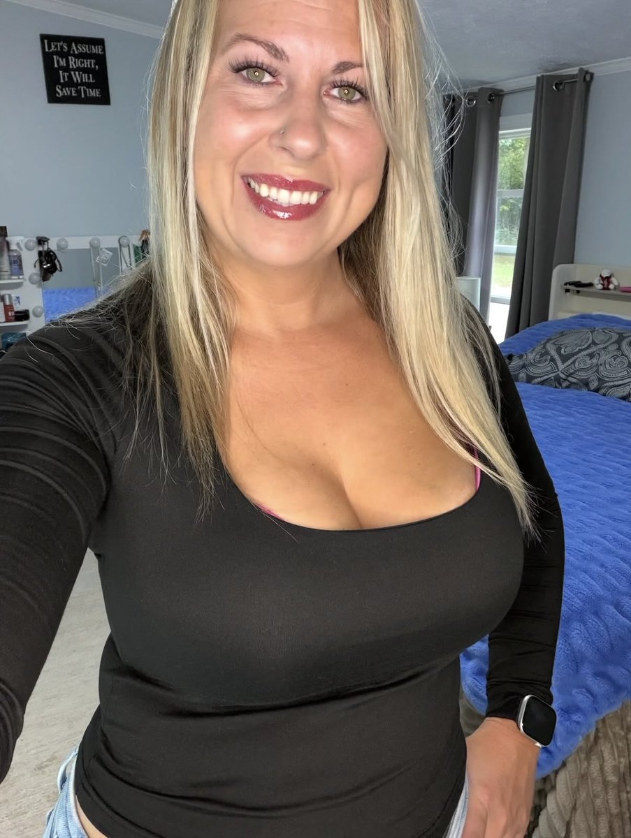 KimberlyD99's tweet photo. Always keep a smile on your face😊😊😊🥰 https://t.co/ExlarphP4B
