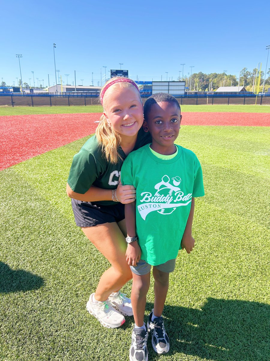 alantrip2029's tweet photo. I spent yesterday morning helping with our local Buddy Ball program!! I loved being able to help kids enjoy the game that i love so much!! Today I was down south for a team practice!! Loved to see my girls!!
@BelinsonMatt @GeauxPrepsLA @SoftballDown https://t.co/DPAzviD5Wq
