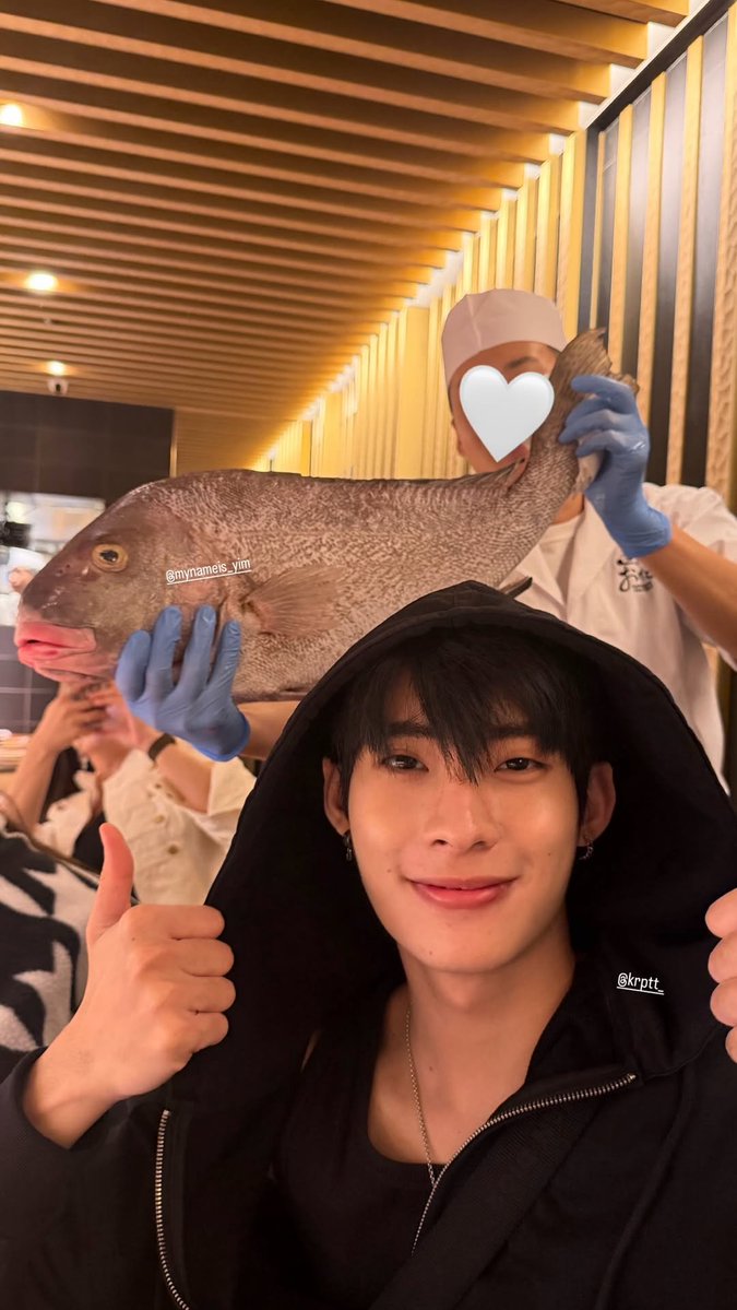 TutorTogetherTH's tweet photo. 🐟

#TutorKrp 
#MyPlaneTT
📷 ɪɢꜱ : auu_mua
🗓️ : ᴏᴄᴛ 12, 2026 https://t.co/Mdllye7Ozb
