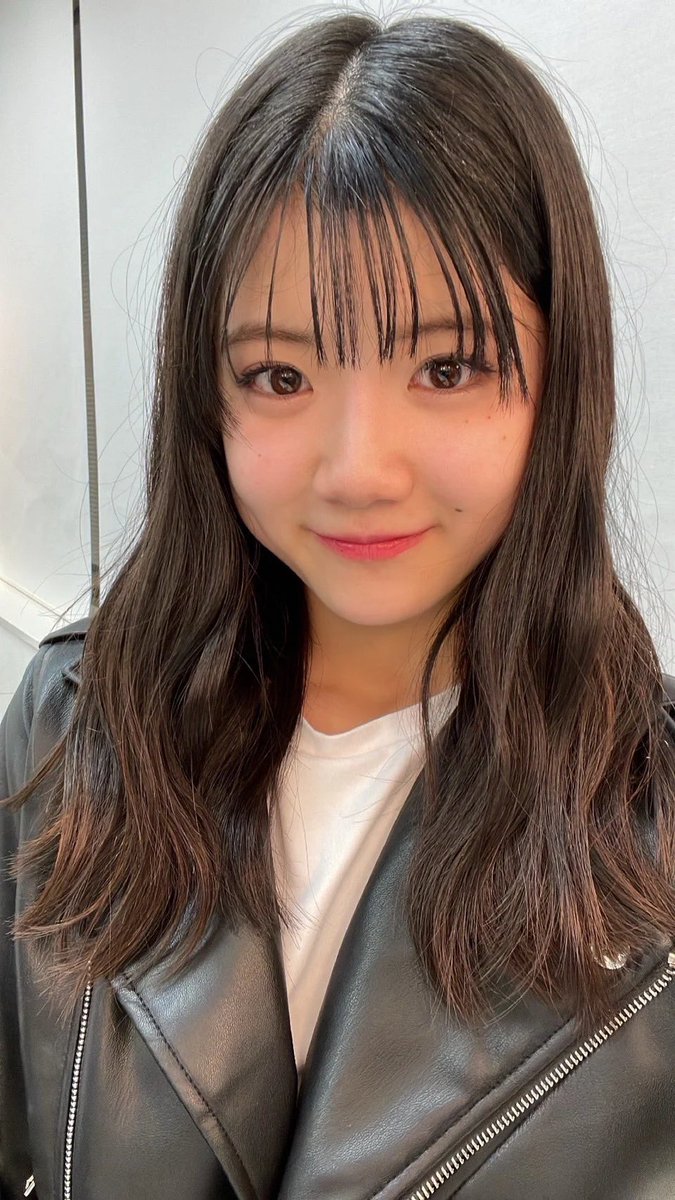 hirokoondesu's tweet photo. 顔にほくろがあった頃のミフちゃんは
今とはまた違う可愛さがあって好き。

 顔のほくろを取って、もっとアイドルらしくウォーしたのを見ると、

 やっぱりミフちゃんもアイドルとしての美的センスがいいなと思う。 https://t.co/rlbnkOH2Jx