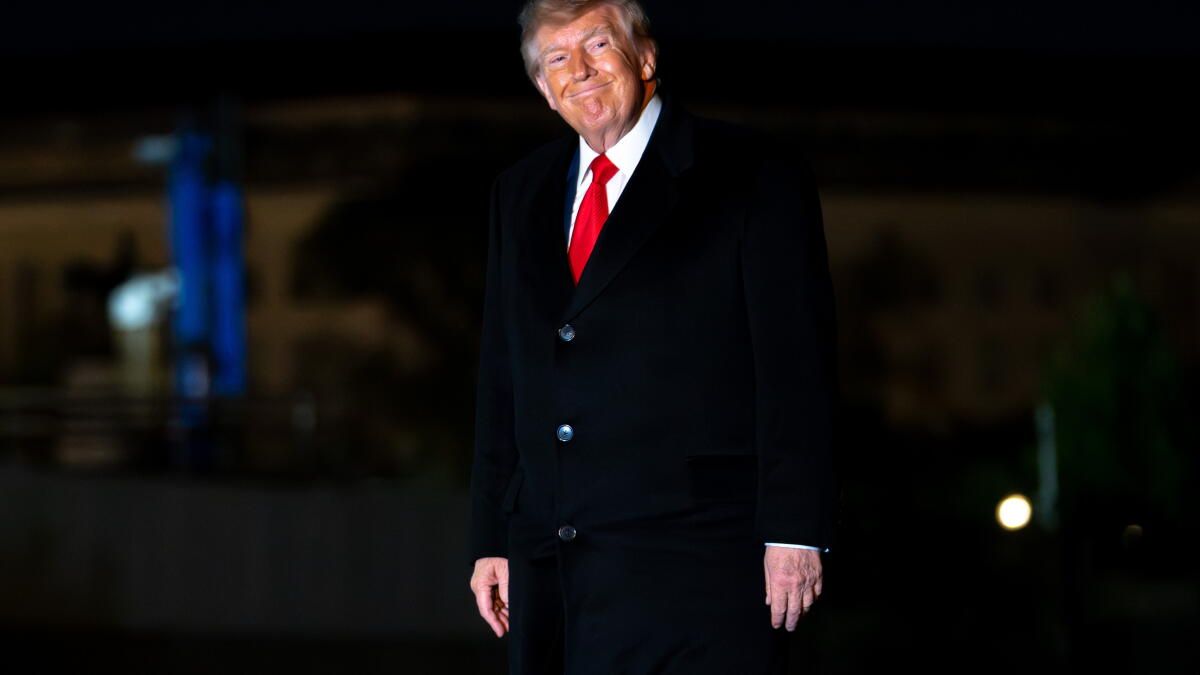 chadriyo's tweet photo. 🇺🇸 JUST IN: Federal judge orders the White House to immediately stop airing taxpayer-funded, campaign-style ads featuring Trump.

The ruling follows bipartisan backlash over the ads.

#Trump #BreakingNews https://t.co/FPqj15epq9